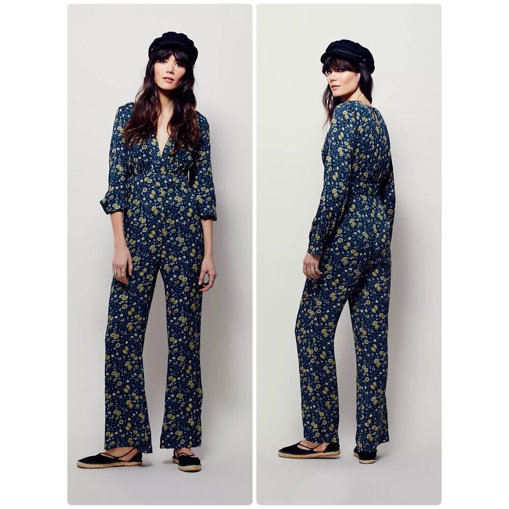 NWT Free People Some Like It Hot Jumpsuit 4 Midnight Combo Boho 70s Flare V Neck